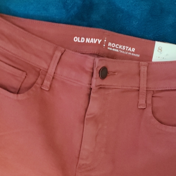 Old Navy rockstar Jean's size 8 NWT - Picture 3 of 3